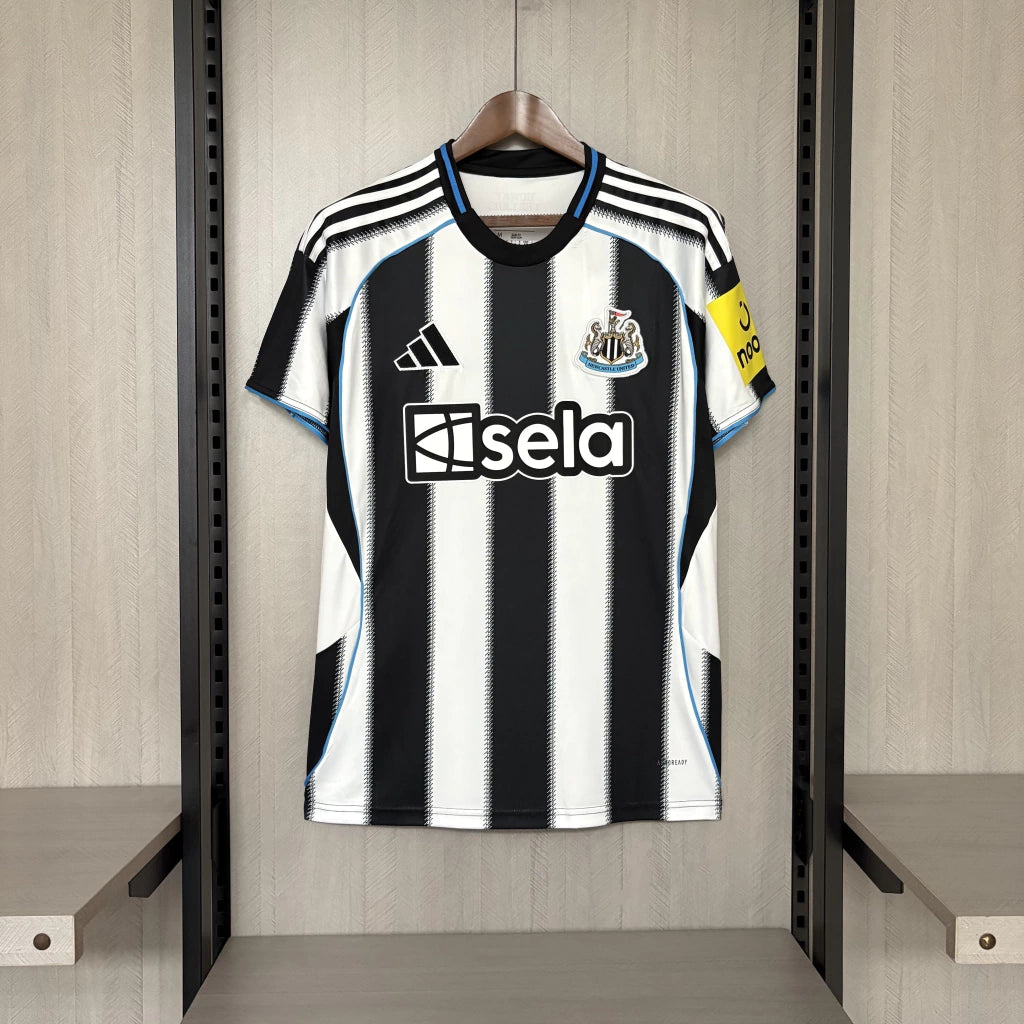 CAMISA-NEWCASTLE-UNITED-TITULAR-25-36-TORCEDOR-03